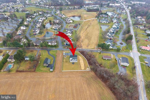 25 S BRICK LN, Elverson, PA 19520