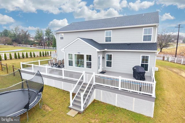 25 S BRICK LN, Elverson, PA 19520