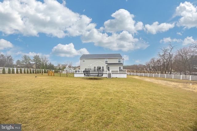 25 S BRICK LN, Elverson, PA 19520