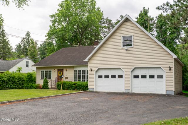 72 Pashley Road, Glenville, NY 12302