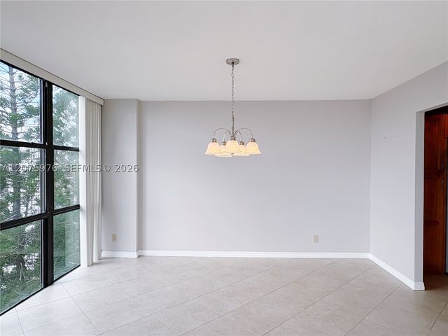 800 Parkview Dr 909, Hallandale Beach, FL 33009
