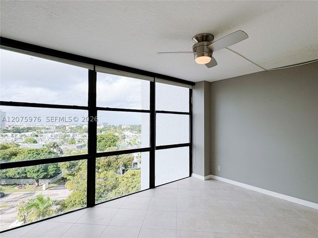 800 Parkview Dr 909, Hallandale Beach, FL 33009