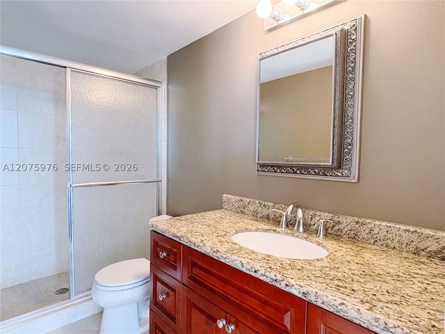 800 Parkview Dr 909, Hallandale Beach, FL 33009