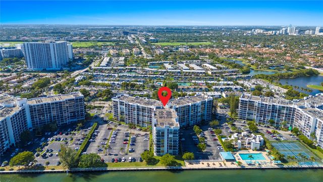 800 Parkview Dr 909, Hallandale Beach, FL 33009