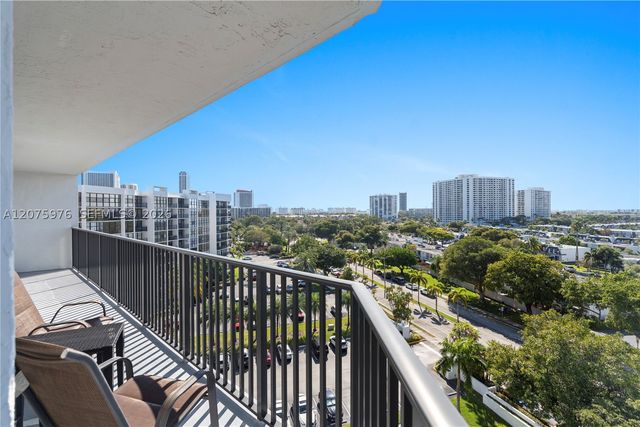 800 Parkview Dr 909, Hallandale Beach, FL 33009