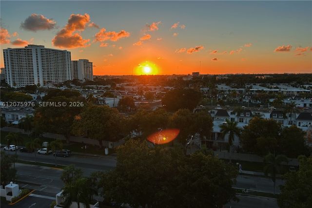 800 Parkview Dr 909, Hallandale Beach, FL 33009
