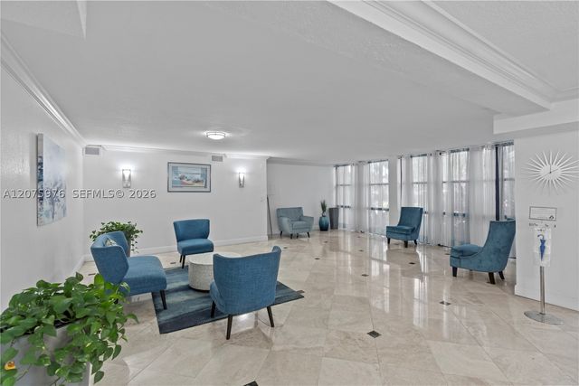 800 Parkview Dr 909, Hallandale Beach, FL 33009