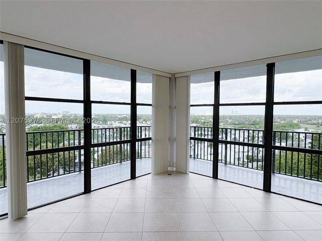 800 Parkview Dr 909, Hallandale Beach, FL 33009