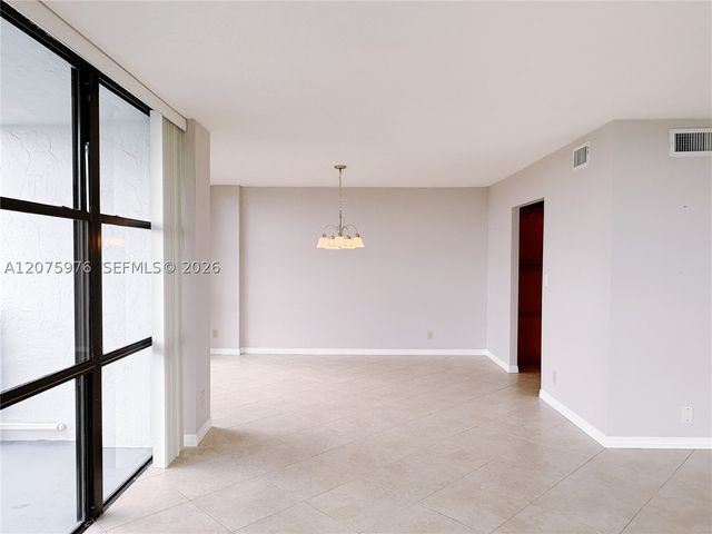 800 Parkview Dr 909, Hallandale Beach, FL 33009