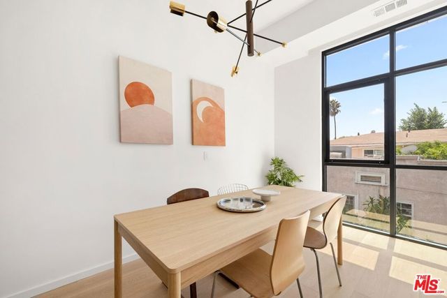 1227 N Formosa Avenue 2, West Hollywood, CA 90046