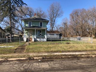 315 N Red Bud Trail N, Buchanan City, MI 49107