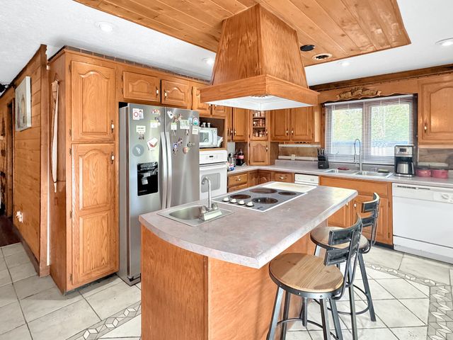 480 Hickman Shores Rd, Dover, TN 37058