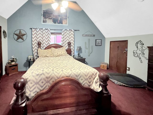 480 Hickman Shores Rd, Dover, TN 37058