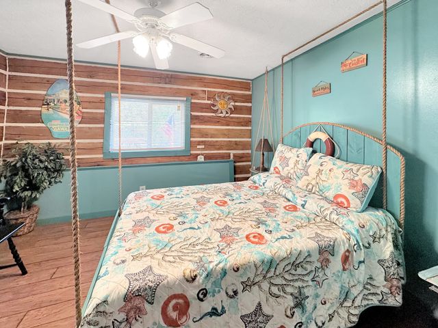 480 Hickman Shores Rd, Dover, TN 37058