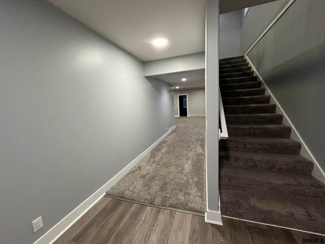 1010 Avenue E, Plattsmouth, NE 68048