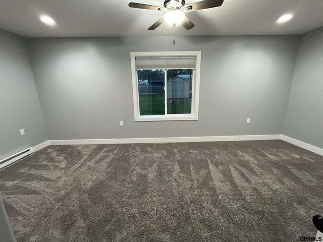 1010 Avenue E, Plattsmouth, NE 68048