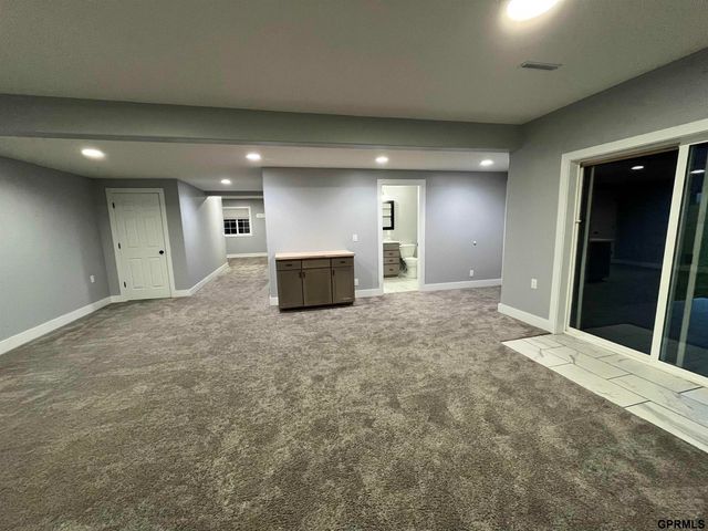 1010 Avenue E, Plattsmouth, NE 68048