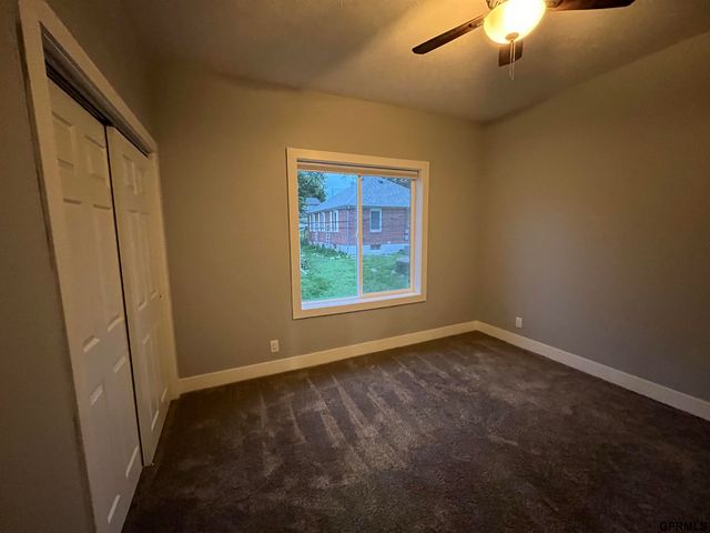 1010 Avenue E, Plattsmouth, NE 68048