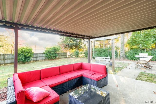 2715 Forest, Northport, AL 35476