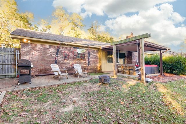 2715 Forest, Northport, AL 35476