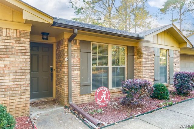 2715 Forest, Northport, AL 35476