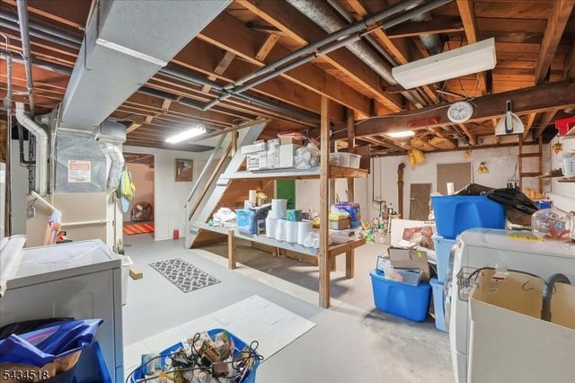 160 Hayes Ave, Clark Twp., NJ 07066