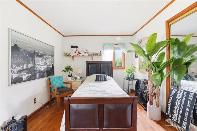 160 Hayes Ave, Clark Twp., NJ 07066