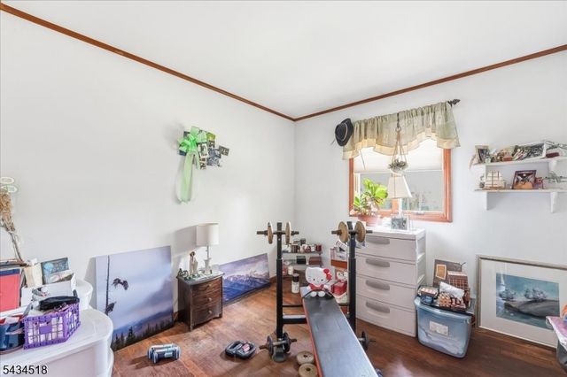 160 Hayes Ave, Clark Twp., NJ 07066