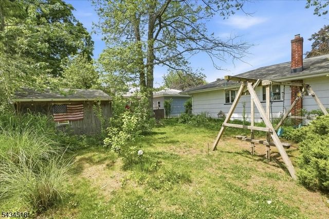 160 Hayes Ave, Clark Twp., NJ 07066