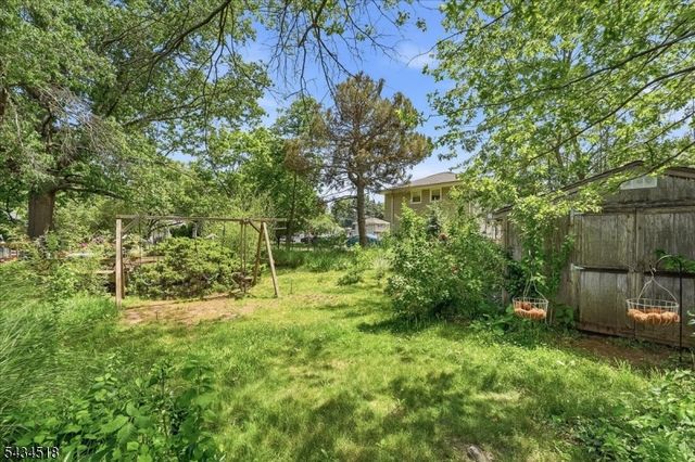 160 Hayes Ave, Clark Twp., NJ 07066