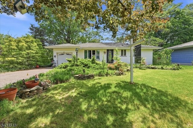 160 Hayes Ave, Clark Twp., NJ 07066