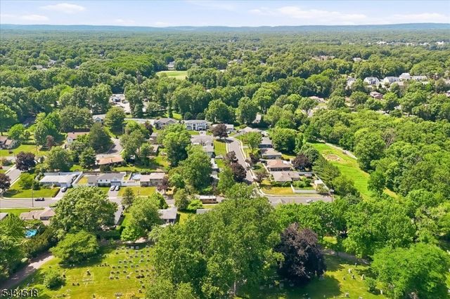 160 Hayes Ave, Clark Twp., NJ 07066