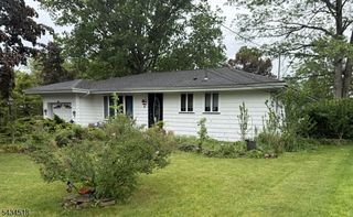 160 Hayes Ave, Clark Twp., NJ 07066