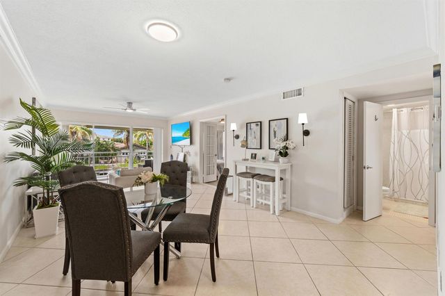 68 YACHT CLUB Drive 20, North Palm Beach, FL 33408