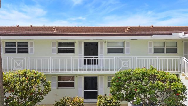 68 YACHT CLUB Drive 20, North Palm Beach, FL 33408