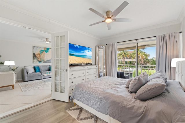 68 YACHT CLUB Drive 20, North Palm Beach, FL 33408