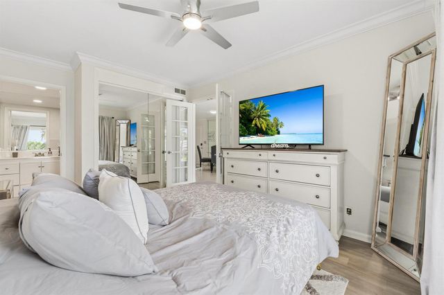 68 YACHT CLUB Drive 20, North Palm Beach, FL 33408