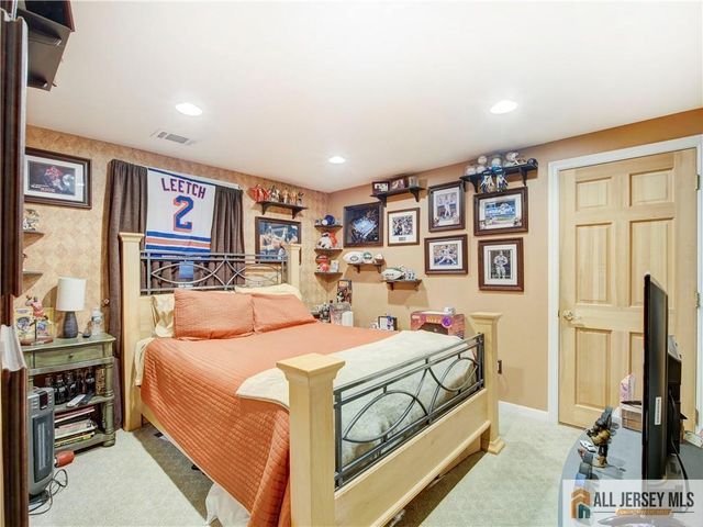 16 Marlow Road, East Brunswick, NJ 08816
