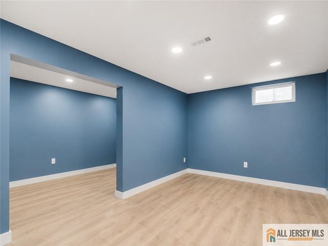 16 Marlow Road, East Brunswick, NJ 08816