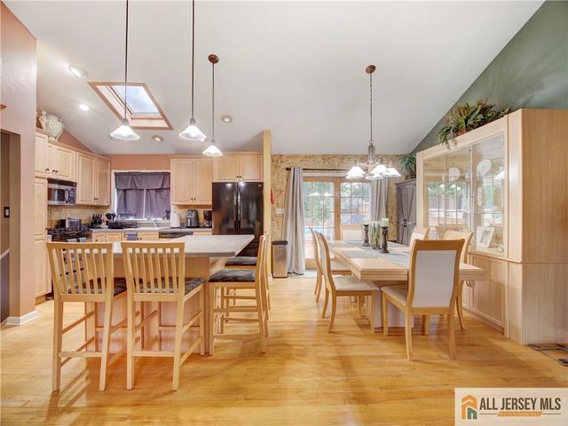 16 Marlow Road, East Brunswick, NJ 08816