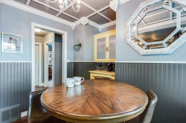 1024 S Vassar St, Wichita, KS 67218