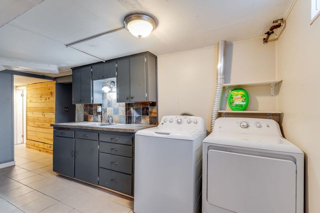 1024 S Vassar St, Wichita, KS 67218