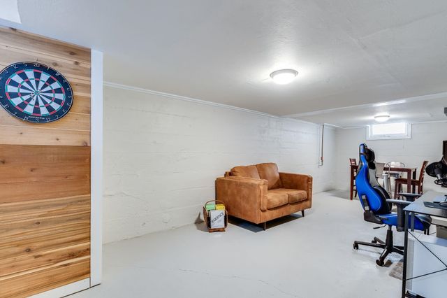 1024 S Vassar St, Wichita, KS 67218