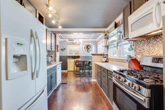 1024 S Vassar St, Wichita, KS 67218