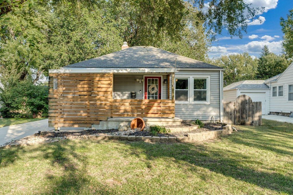1024 S Vassar St, Wichita, KS 67218
