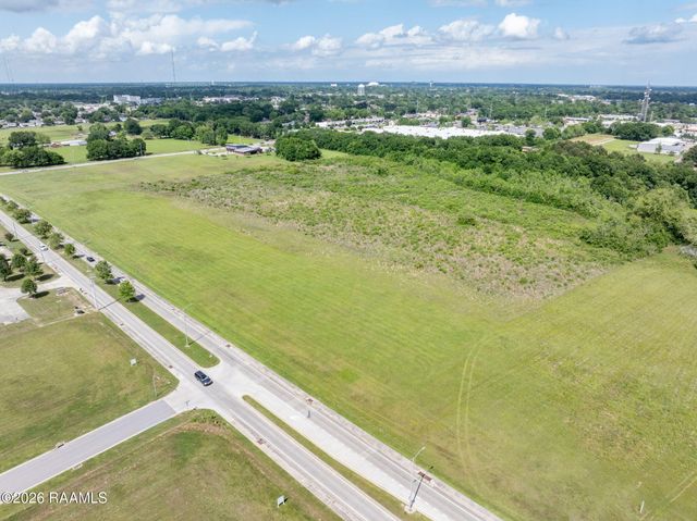 450 Blk S Blk S Domingue Avenue, Lafayette, LA 70506