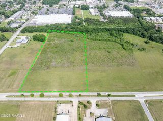 450 Blk S Blk S Domingue Avenue, Lafayette, LA 70506