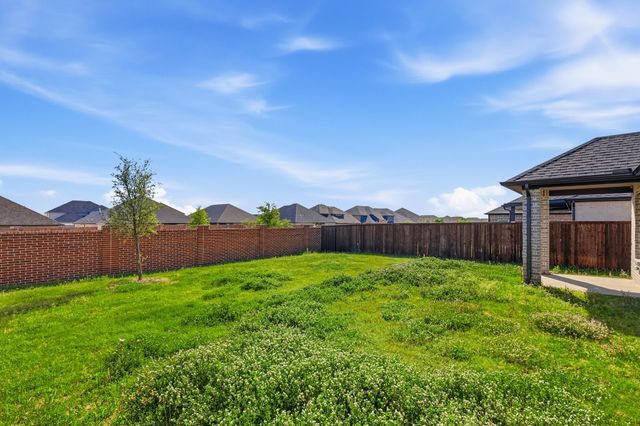 348 Braves Way, Lavon, TX 75166