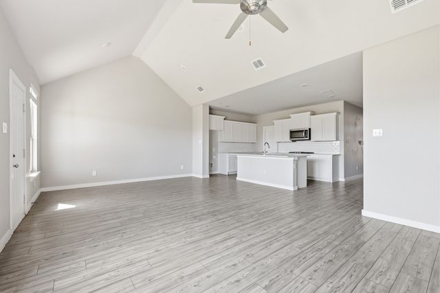 348 Braves Way, Lavon, TX 75166