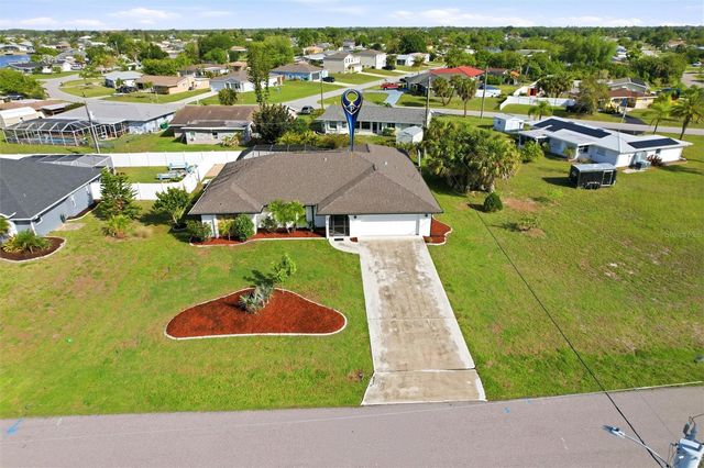 176 N WATERWAY DRIVE NW, Port Charlotte, FL 33952